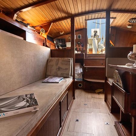 Quo Vadis Yacht Otel Bari Dış mekan fotoğraf