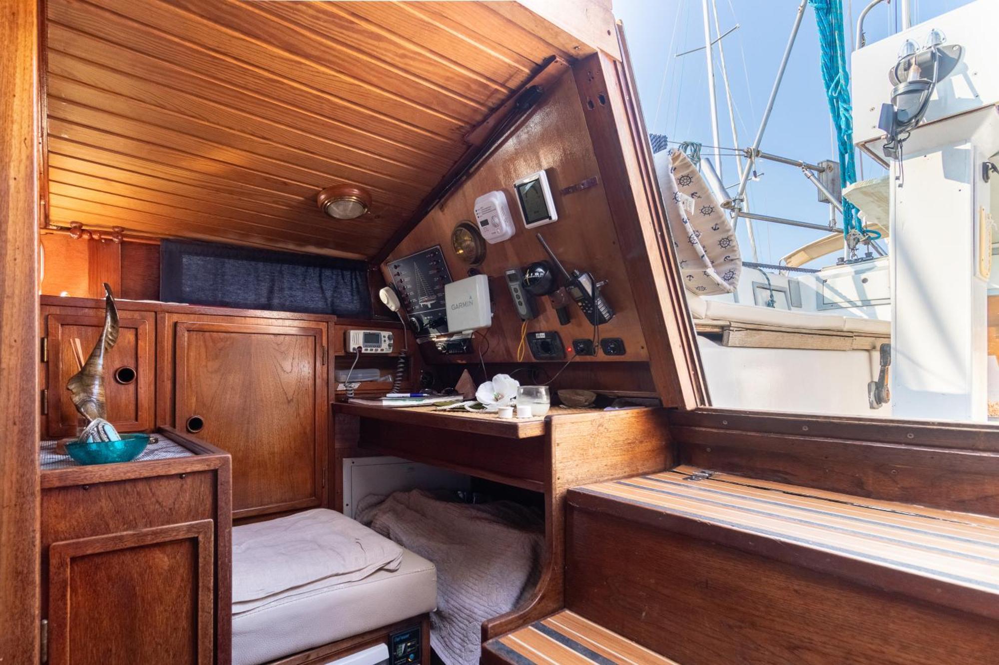 Quo Vadis Yacht Otel Bari Dış mekan fotoğraf